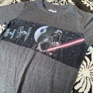 <3/$20> Star Wars Kids Light Saber Tshirt Sz Small